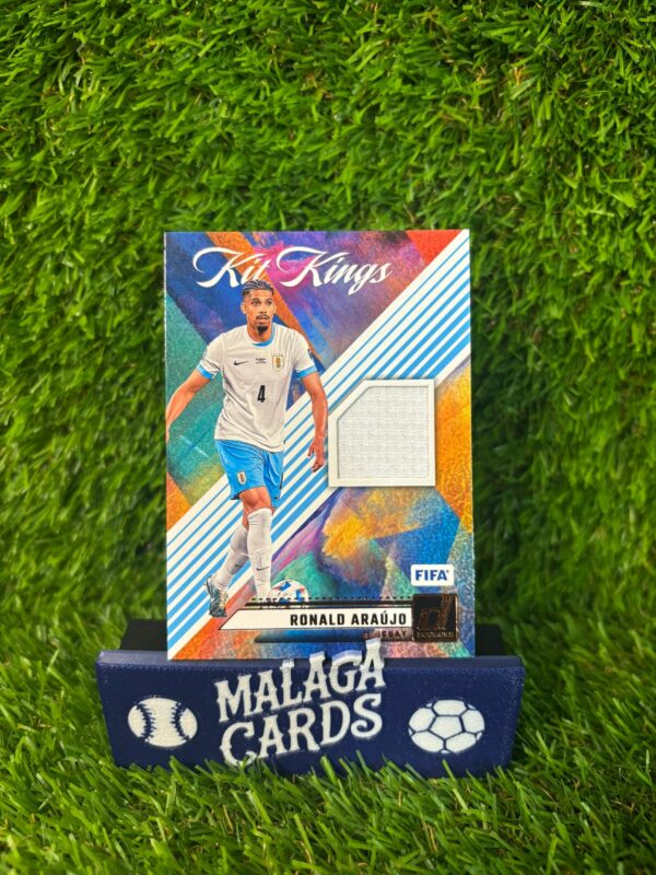 Ronald Araújo - Donruss Kit Kings 2024-2025 - Patch Uruguay