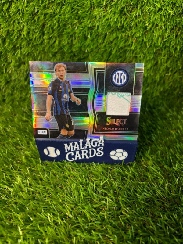 Patch Nicolò Barella Inter de Milán Select 2023-2024 - Imagen 3
