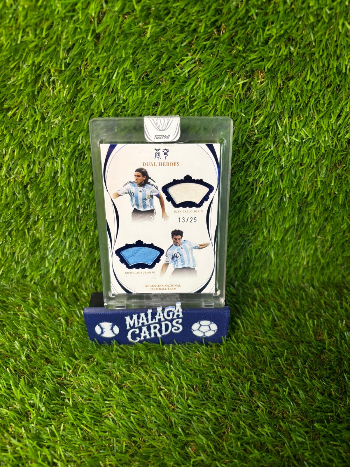 Juan Pablo Sorín & Nicolás Burdisso - Fansmall Argentina 2022 - Dual Patch /25 - Imagen 3