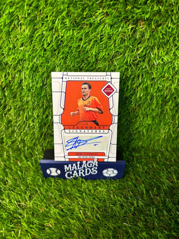 Marc Overmars - Panini National Treasures 2022 - Autógrafo /49 - Imagen 3