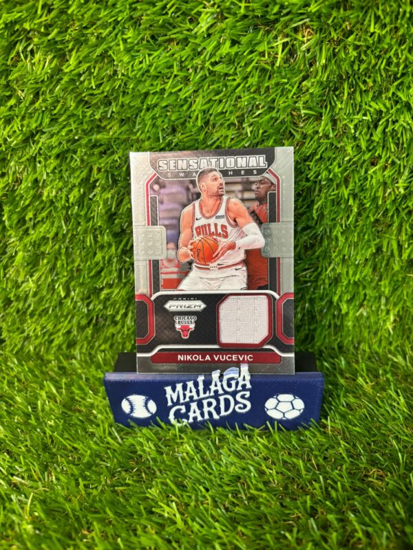 Nikola Vucevic - Panini Prizm 2021-2022 - Patch - Imagen 3