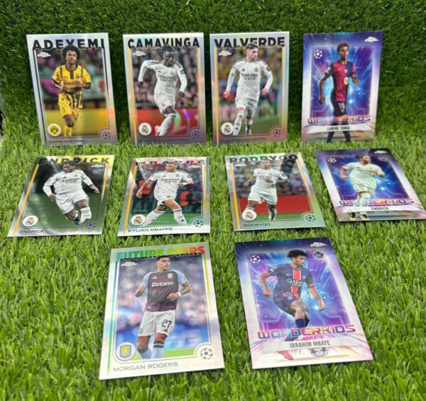 Lote de 10 cromos - Topps Chrome UCL 2025 - Variados inserts