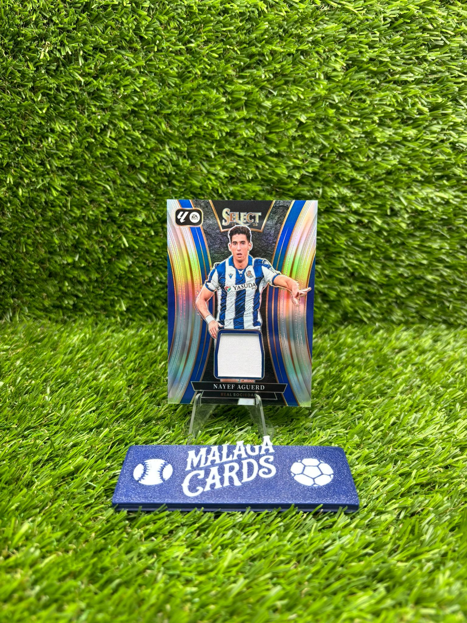 Nayef Aguerd - Panini Select La Liga 2024-25 - Patch - Imagen 3