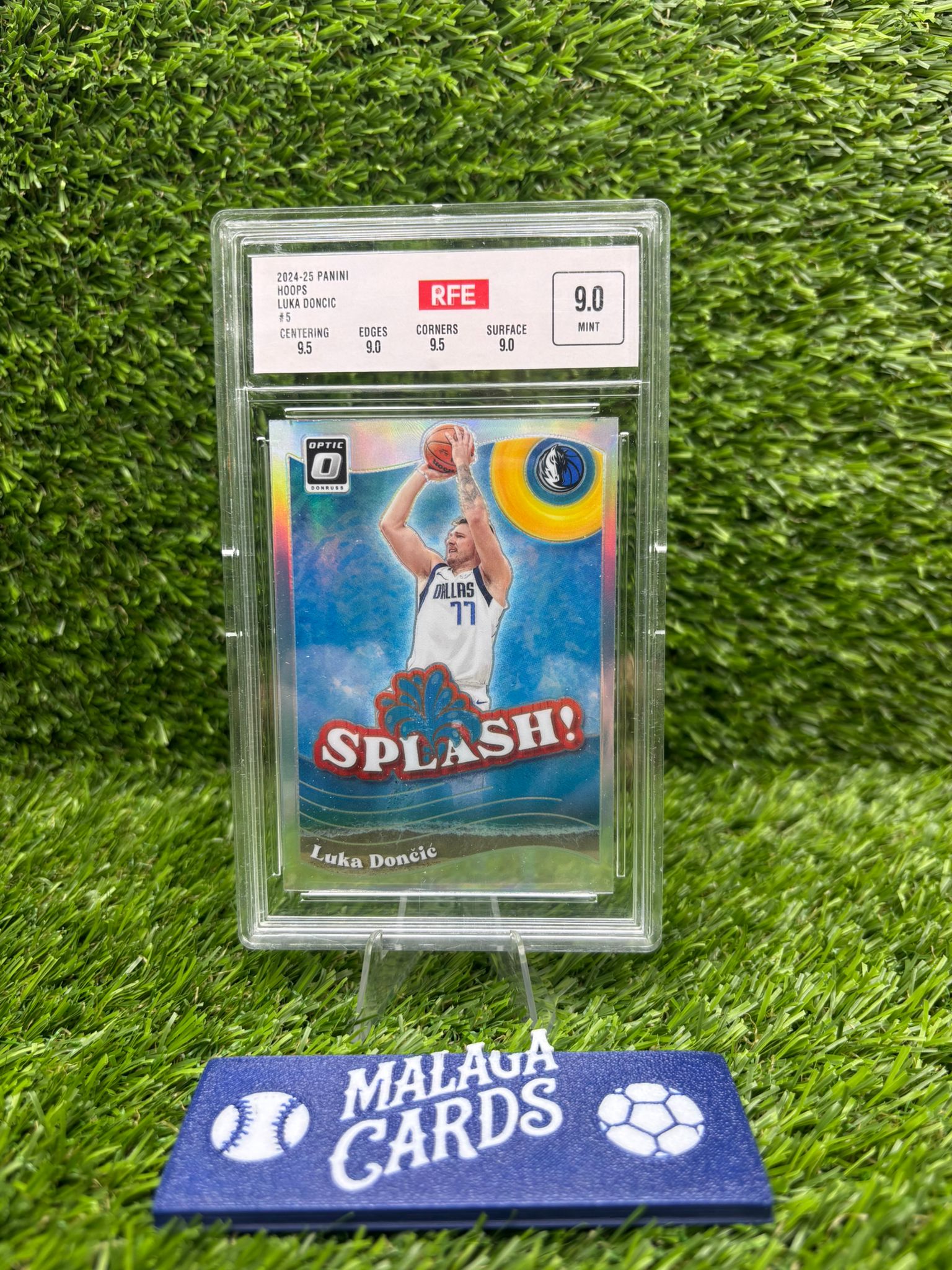 Luka Dončić - Panini Hoops Optic 2024-25 - Splash! (Gradeado 9.0 RFE)