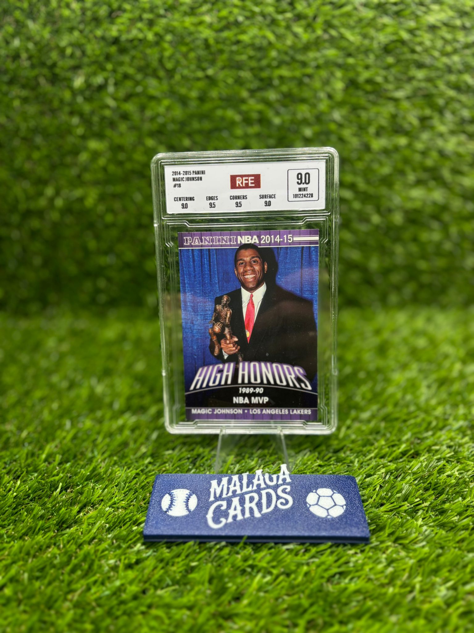 Magic Johnson - Panini NBA 2014-15 - High Honors NBA MVP - Gradeada RFE 9.0 - Imagen 3