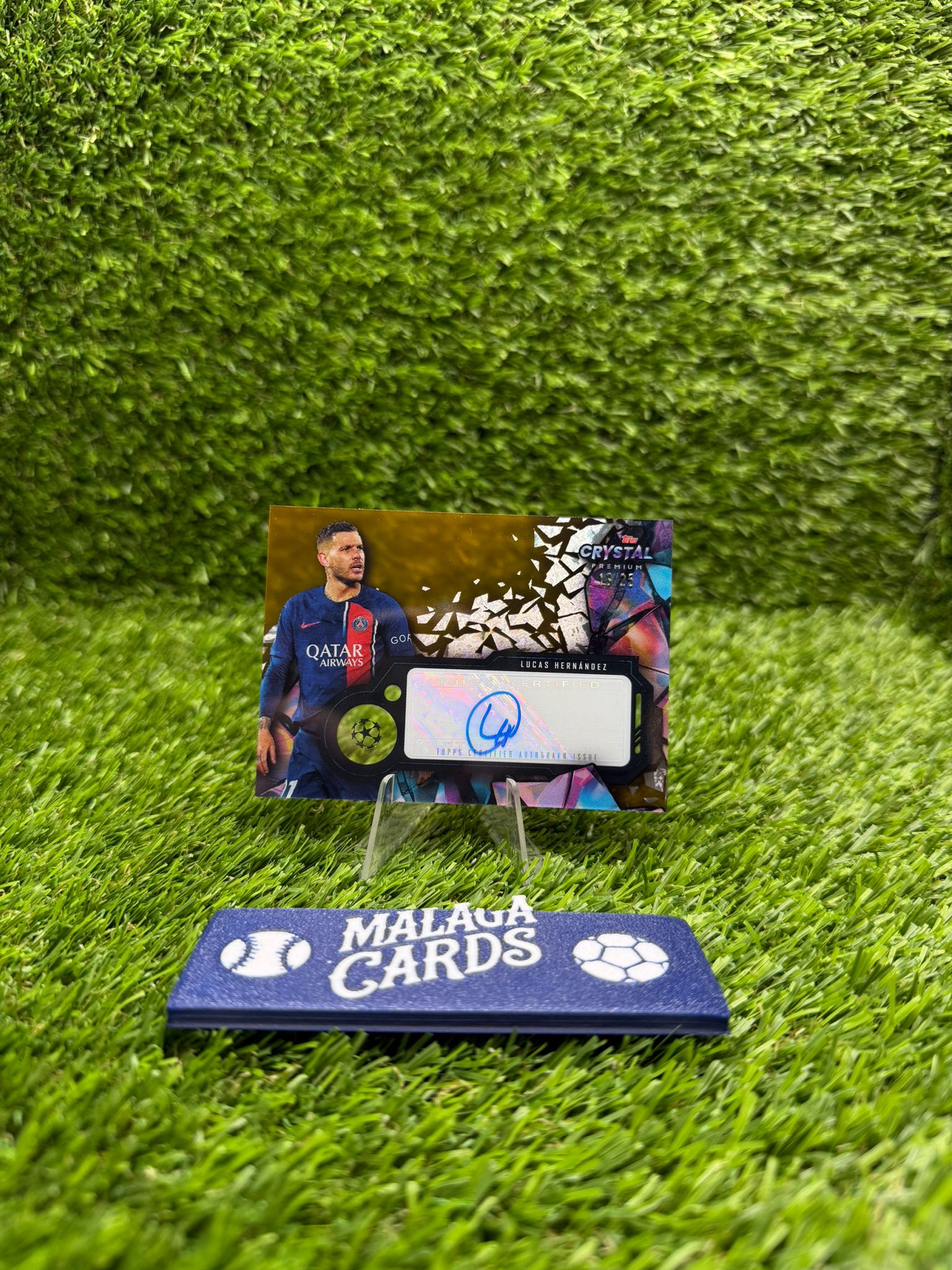 Topps Crystal 23-24 – Lucas Hernández Auto /25 PSG - Imagen 3